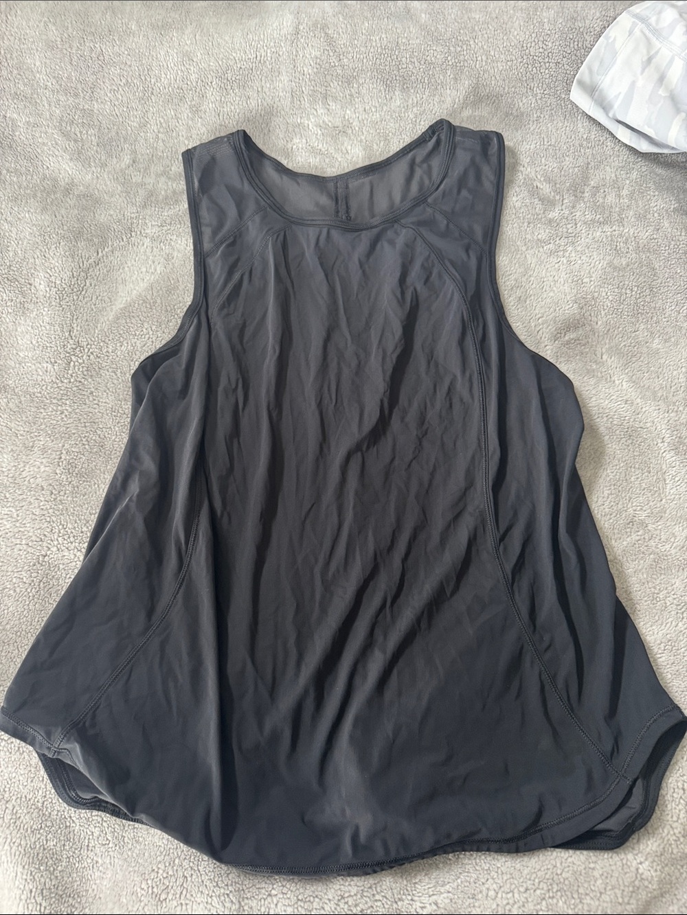 Lululemon Women's Black Athletic Tank Top 6